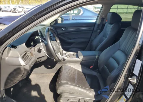 2019 Honda Accord Exl z USA, uszkodzony, nr VIN 1HGCV1F5XKA802481